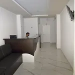 Hotel Fredi *