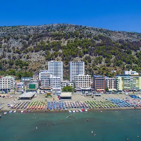 Hotel Fredi *